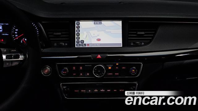Kia K7 2018 — photo 13