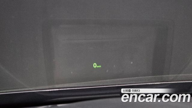Kia K7 2018 — photo 17