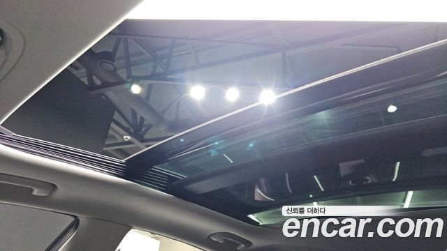 Kia K7 2018 — photo 18