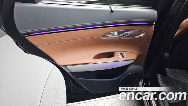 Genesis GV70 2026 — photo 15