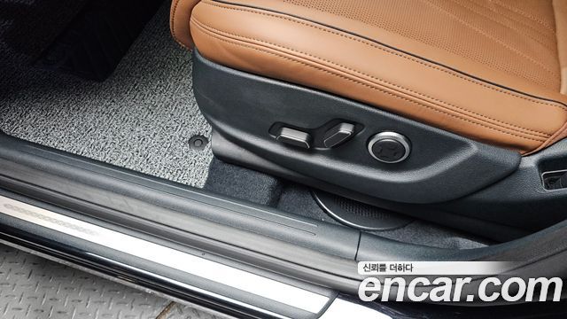 Genesis GV70 2026 — photo 32