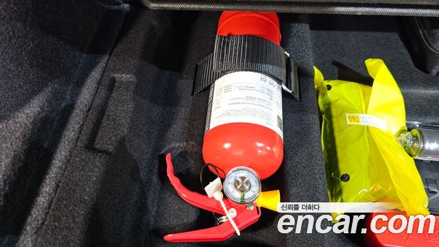 Genesis GV70 2026 — photo 36