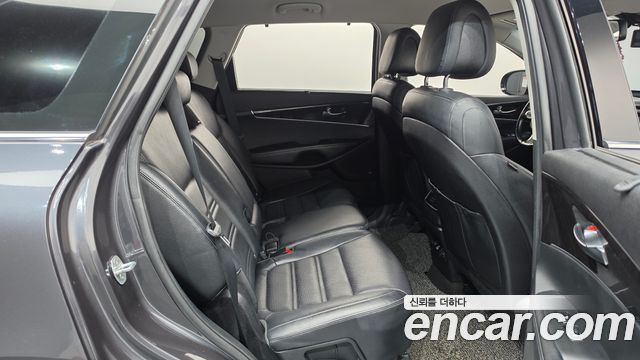 Kia Sorento 2015 — photo 17