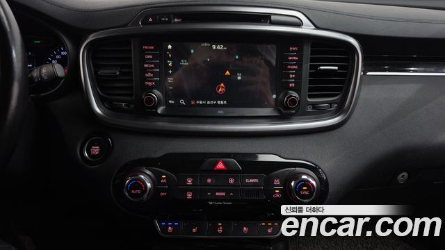 Kia Sorento 2015 — photo 18