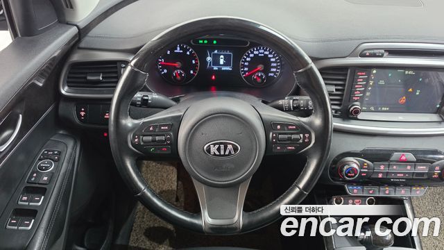 Kia Sorento 2015 — photo 19