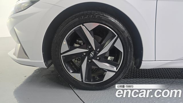 Hyundai AVANTE 2023 — photo 5
