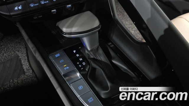 Hyundai AVANTE 2023 — photo 12