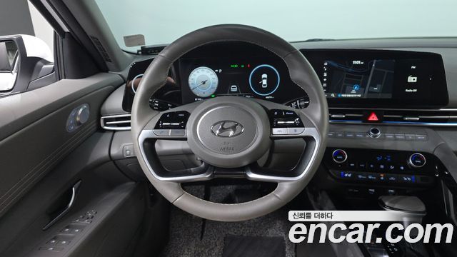 Hyundai AVANTE 2023 — photo 19