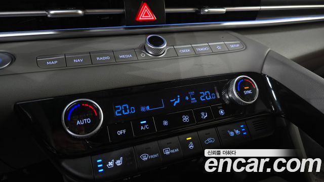 Hyundai AVANTE 2023 — photo 24