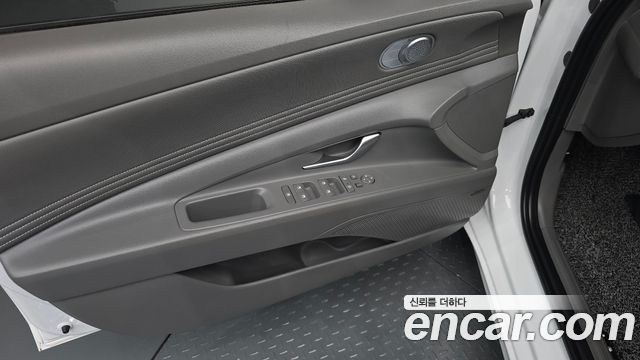 Hyundai AVANTE 2023 — photo 14