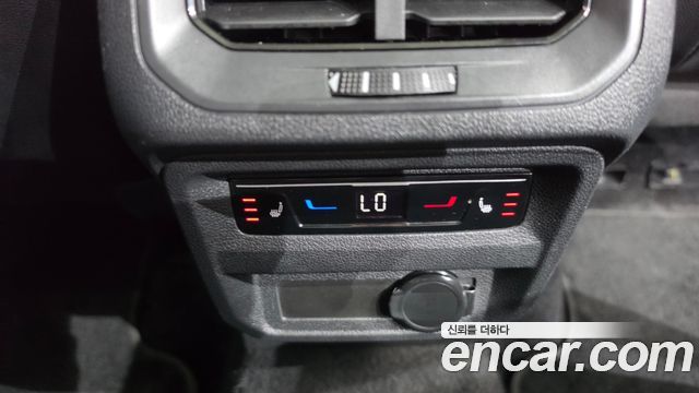 Volkswagen Tiguan 2022 — photo 18