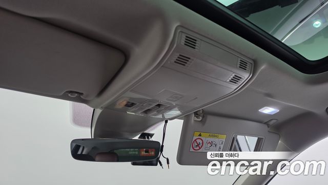Volkswagen Tiguan 2022 — photo 28
