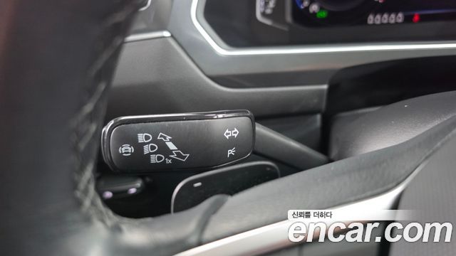 Volkswagen Tiguan 2022 — photo 29