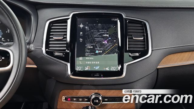 Volvo XC90 2019 — photo 24