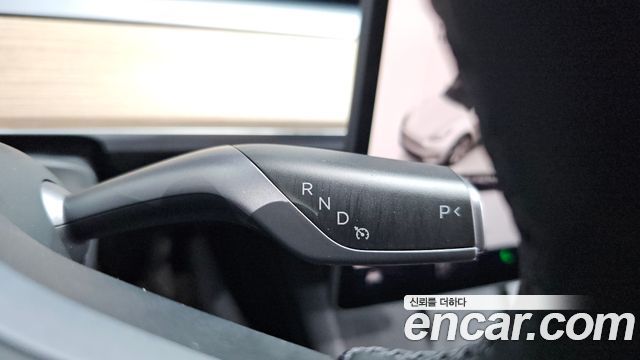 Tesla Model Y 2023 — photo 12