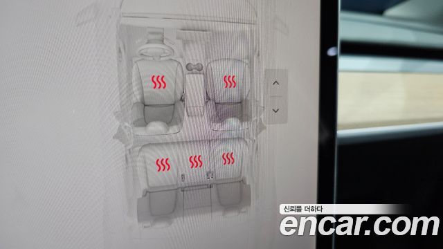 Tesla Model Y 2023 — photo 24