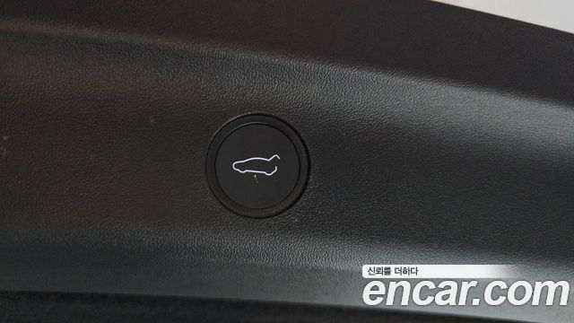 Tesla Model Y 2023 — photo 36