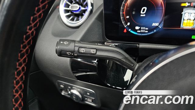 Mercedes-Benz EQA 2022 — photo 21