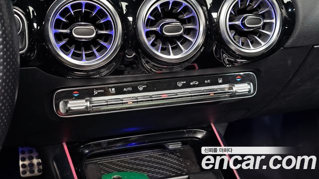 Mercedes-Benz EQA 2022 — photo 26