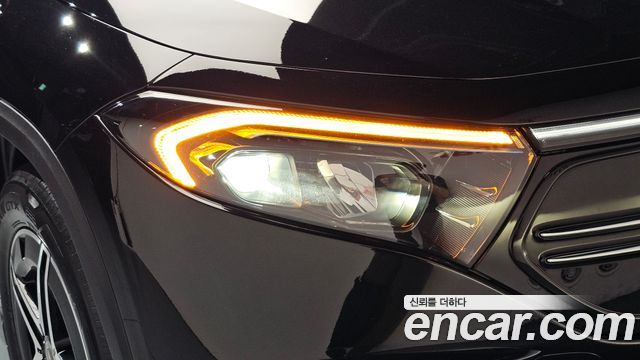 Mercedes-Benz EQA 2022 — photo 8