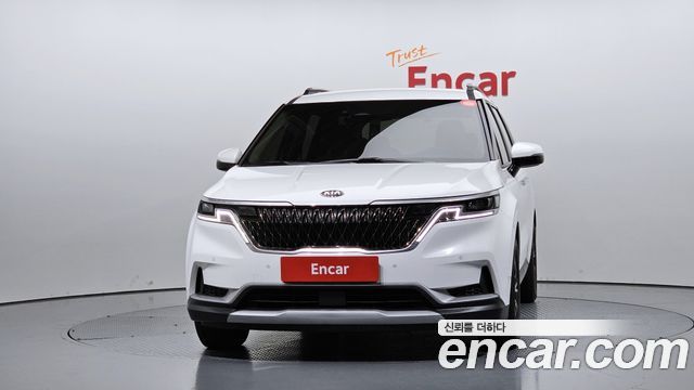 Kia Canival 2021 — photo 3