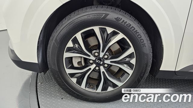 Kia Canival 2021 — photo 5
