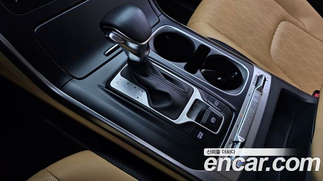 Kia Canival 2021 — photo 9