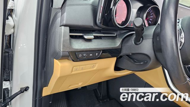 Kia Canival 2021 — photo 16