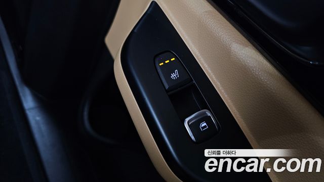 Kia Canival 2021 — photo 18