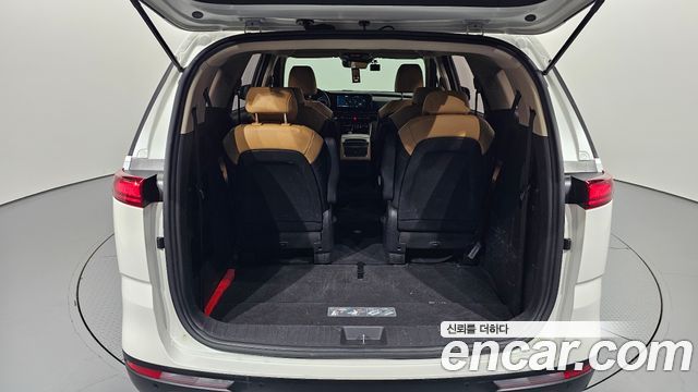Kia Canival 2021 — photo 20