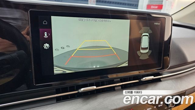 Kia Canival 2023 — photo 15