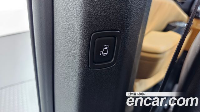Kia Canival 2023 — photo 19