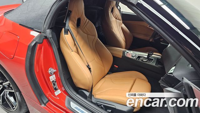 BMW Z4 2023 — photo 17