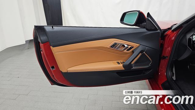 BMW Z4 2023 — photo 14