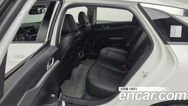 Kia K5 2026 — photo 16
