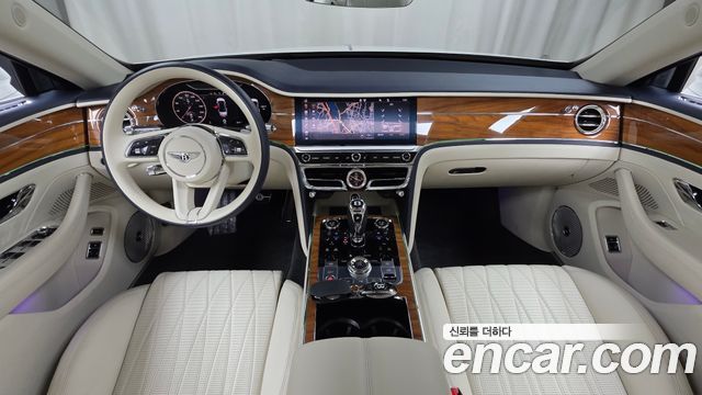 Bentley Flying Spur 2022 — photo 10