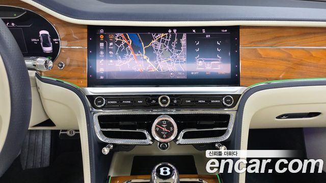 Bentley Flying Spur 2022 — photo 19