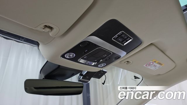 Bentley Flying Spur 2022 — photo 26