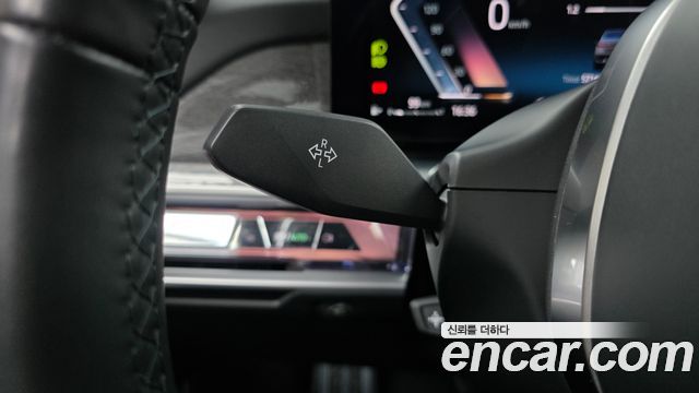 BMW 7-Series 2023 — photo 24