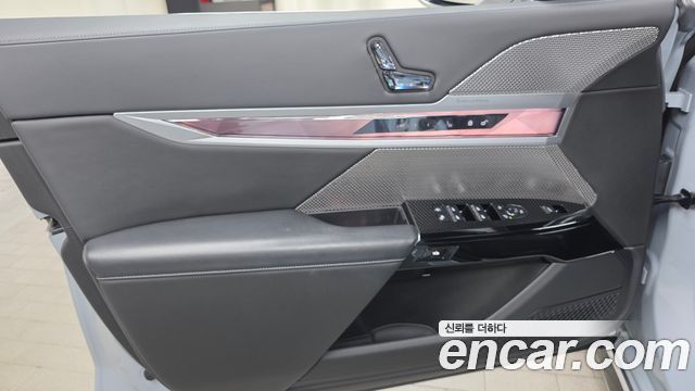 BMW 7-Series 2023 — photo 14