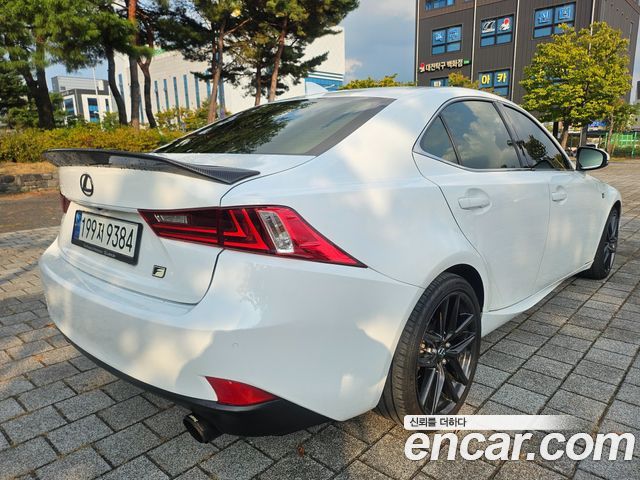 Lexus IS 2014 — photo 5