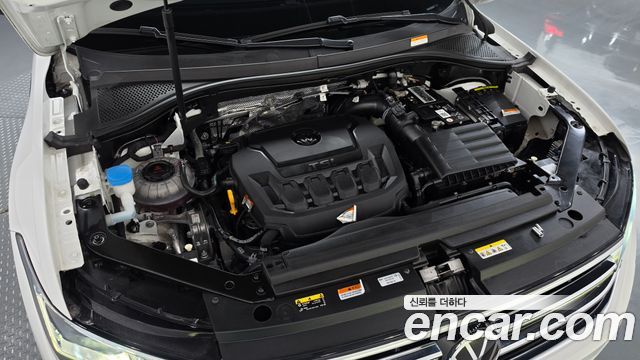 Volkswagen Tiguan 2022 — photo 6