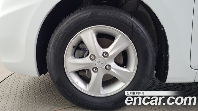 Hyundai Accent 2015 — photo 5