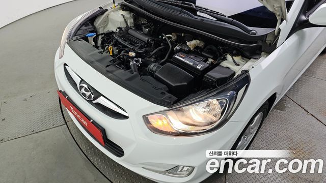 Hyundai Accent 2015 — photo 6