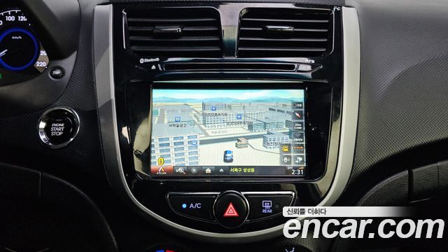 Hyundai Accent 2015 — photo 24