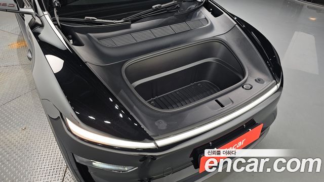 Tesla Model Y 2025 — photo 6
