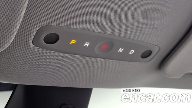 Tesla Model Y 2025 — photo 12