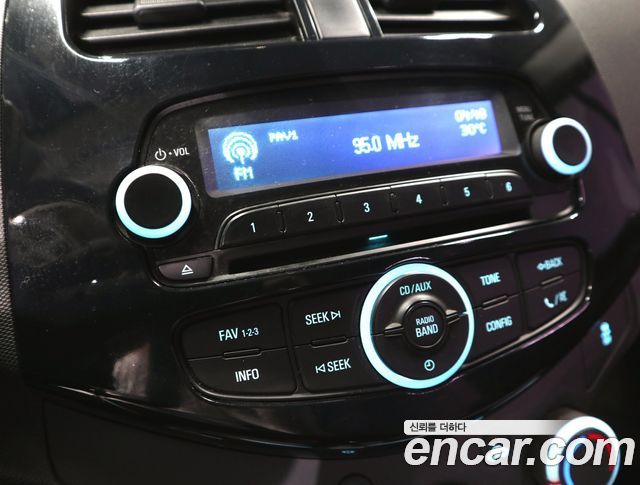 Chevrolet Korea Spark 2015 — photo 13