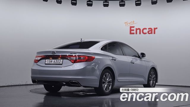Hyundai Grandeur 2015 — photo 2