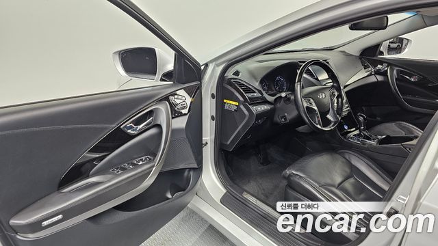 Hyundai Grandeur 2015 — photo 13